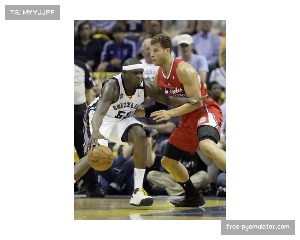 青岛崂山啤酒胜天津 米奇28分10篮板内线统治力